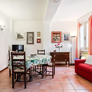 https://pratello-centrale-e-funzionale-apartment.emilia-romagnahotels.net