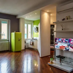 https://casa-orombelli-milan.it-lombardy.com