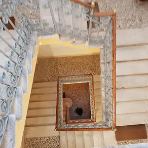 https://residenza-emilia.hotelinveneto.com