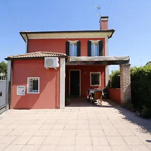 https://donatella-house.hotelinveneto.com